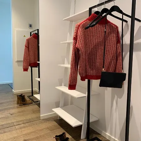 Orange Tower & Free Parking *