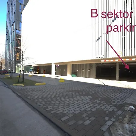 Orange Tower & Free Parking شقة *