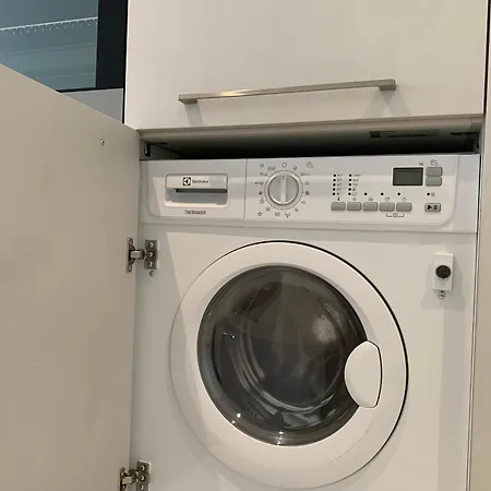 Orange Tower & Free Parking טאלין