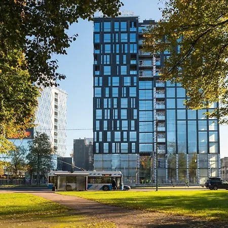 Orange Tower & Free Parking *