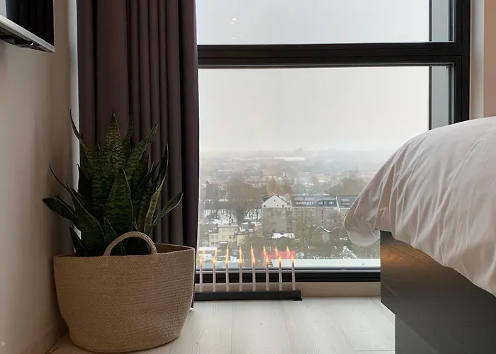 Orange Tower & Free Parking *