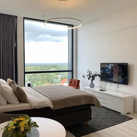 Orange Tower & Free Parking * Tallinn
