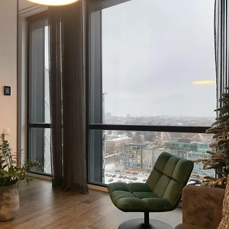 Orange Tower & Free Parking * Tallinn