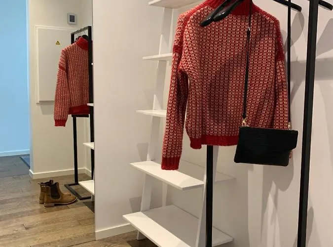 Orange Tower & Free Parking *